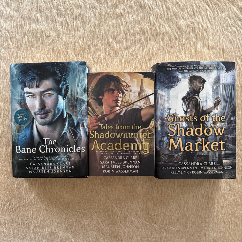 Cassandra Clare Books: Lot of 3. Companion Books The Bane Chronicles